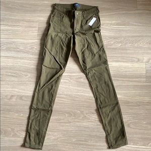 Green Old Navy Rockstar skinny jeans NWT